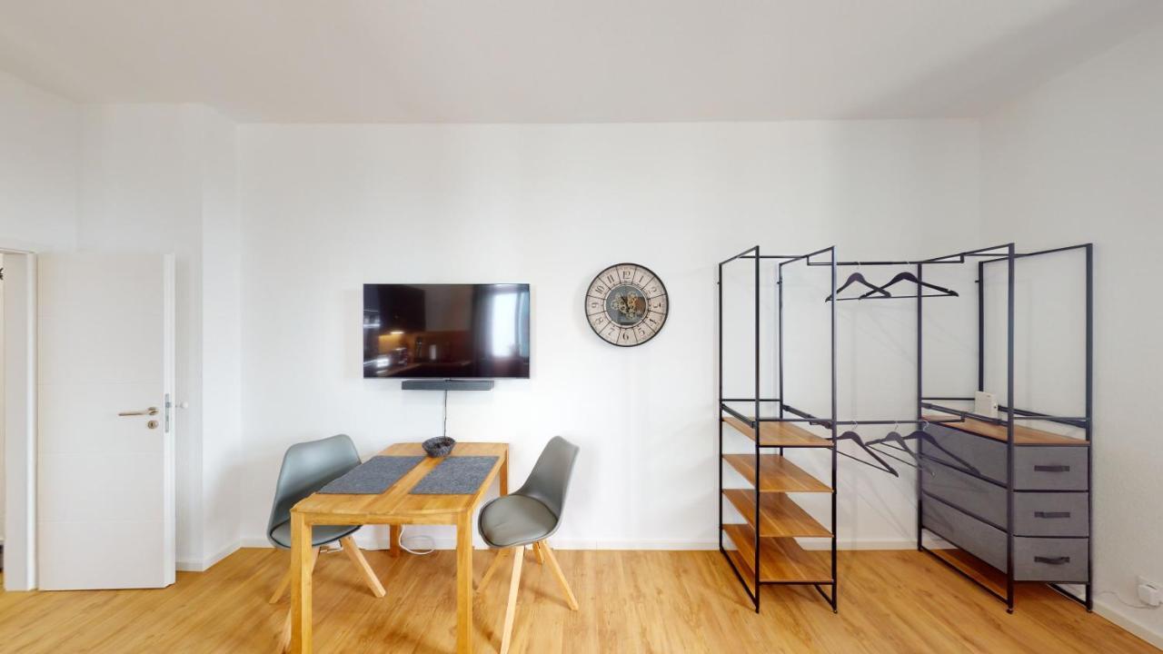 Halle  Sweethome - Zentral - Kueche & Parkplatz, Wifi מראה חיצוני תמונה