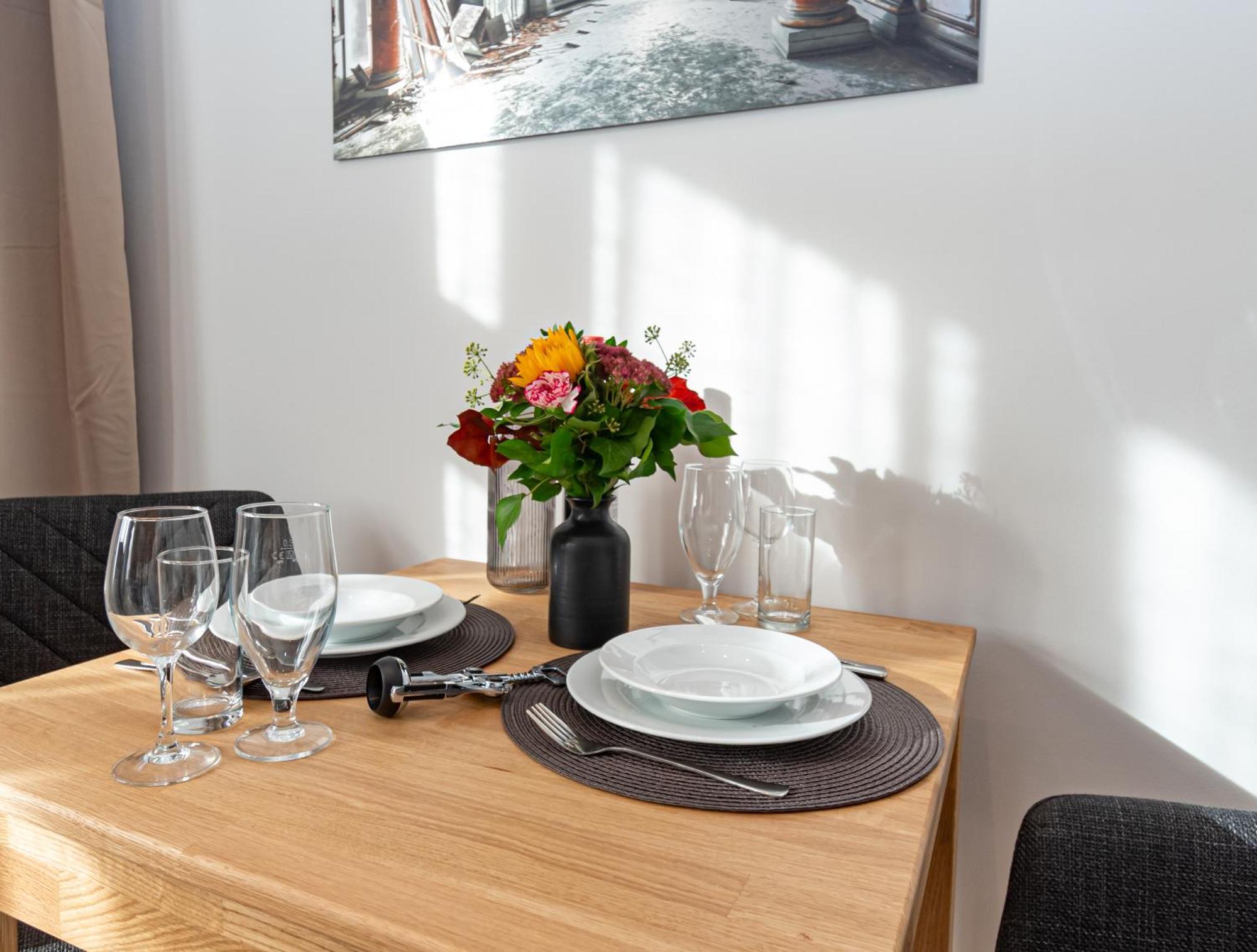 Halle  Sweethome - Zentral - Kueche & Parkplatz, Wifi מראה חיצוני תמונה